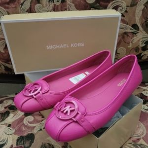 Michael Kors Fulton Moc sz 7.5 raspberry color